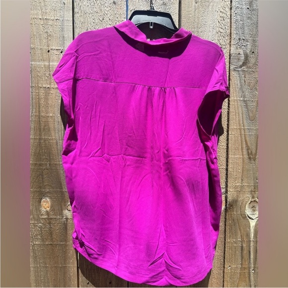 LOFT Fuchsia Pink Button Down Blouse Women’s Medium | Collared Short Sleeve Top - Picture 7 of 9